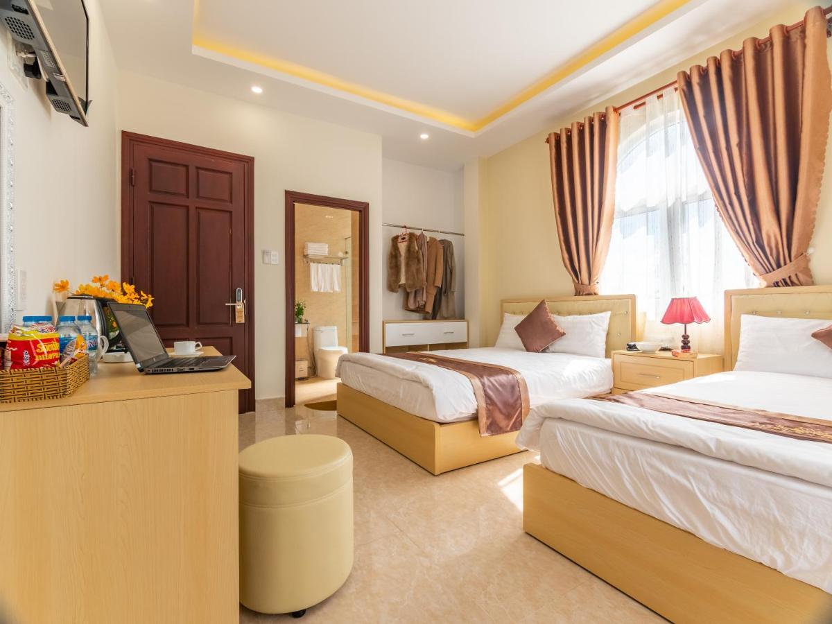 Aurora Hotel Dalat Exterior photo